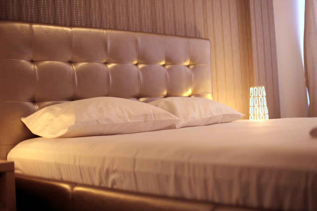 Hypnotique Hotell Năvodari Exteriör bild