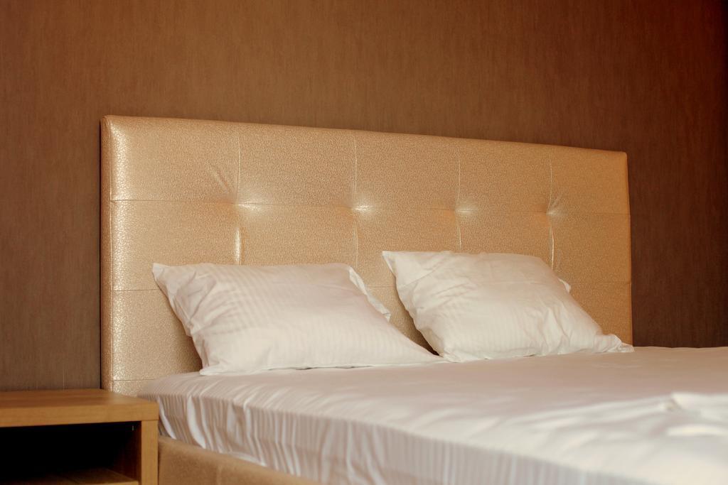 Hypnotique Hotell Năvodari Exteriör bild